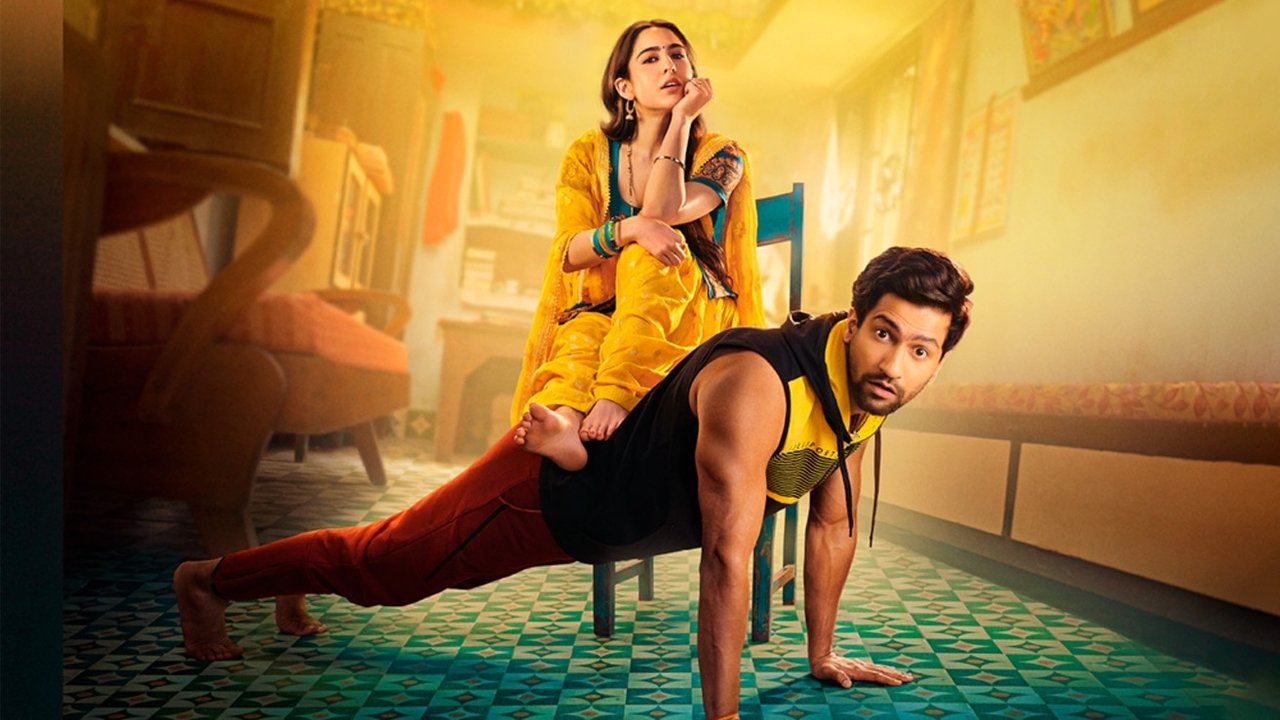 Zara Hatke Zara Bachke Movie Screenshot 2
