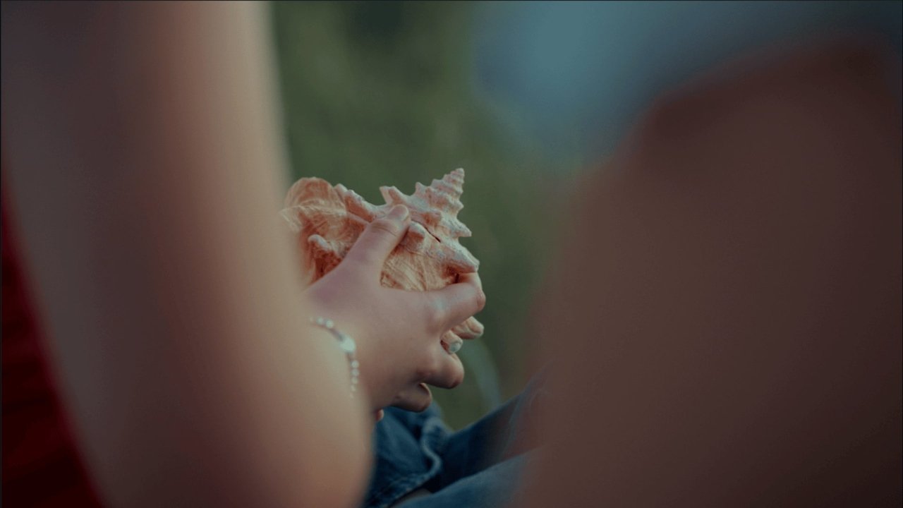 Sea, Swallow Me Movie Screenshot 1