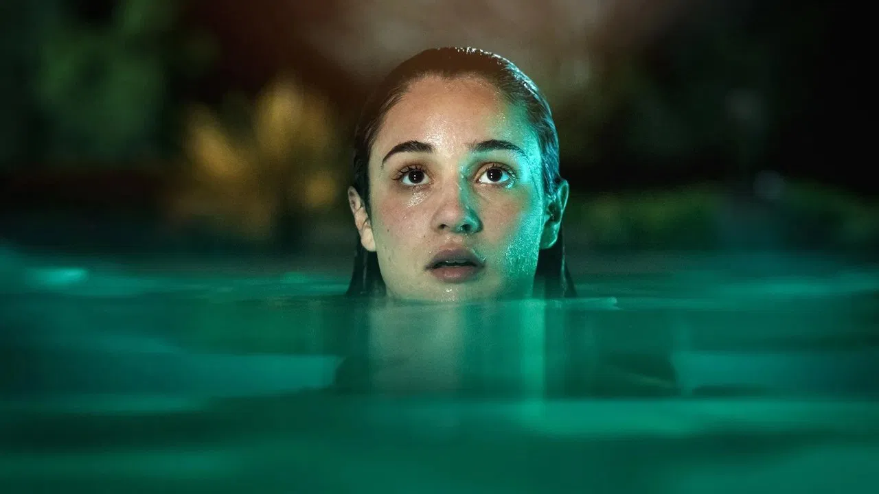 Bad Influence Movie Screenshot 2