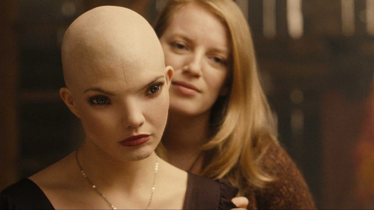Splice Movie Screenshot 3