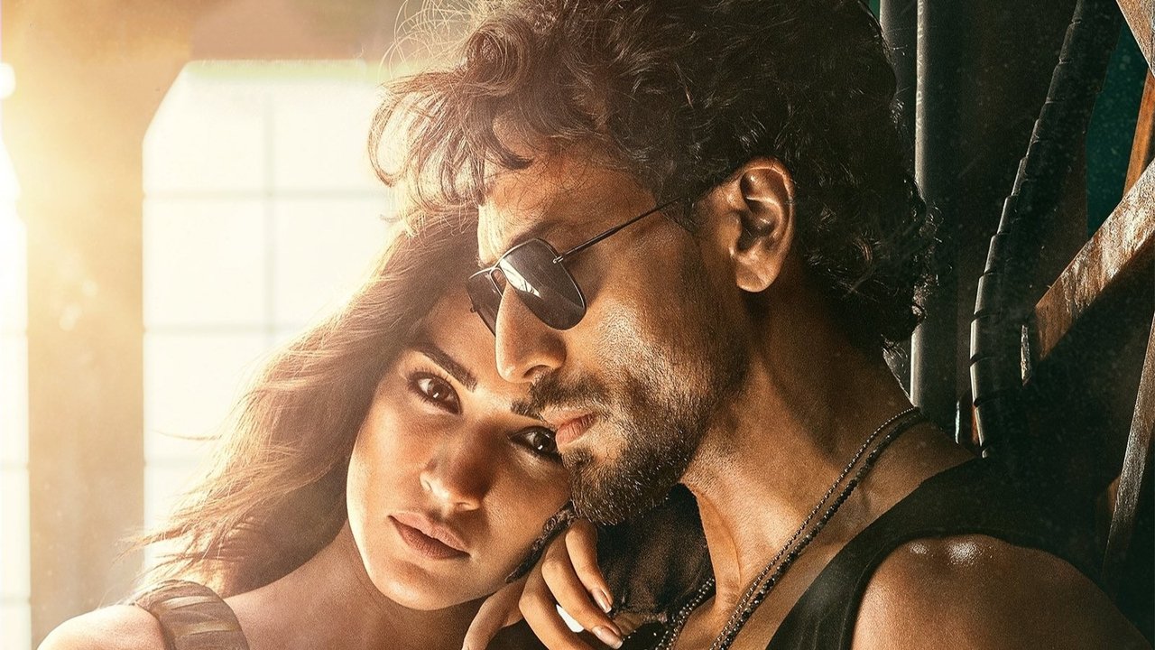Ganapath Movie Screenshot 1