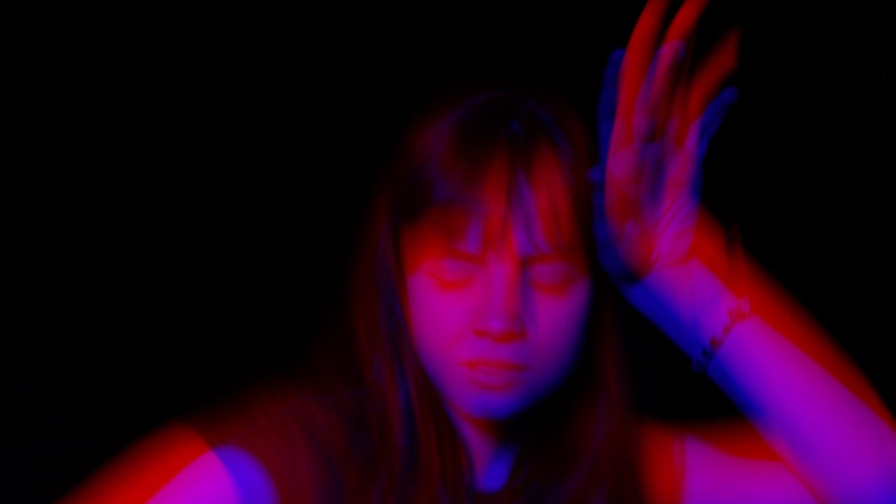 Chameleon Movie Screenshot 1