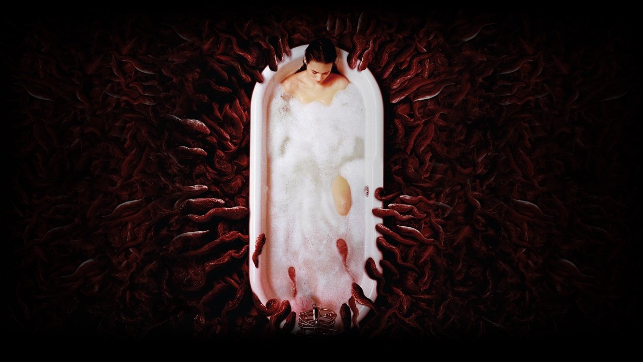 Slither Movie Screenshot 3