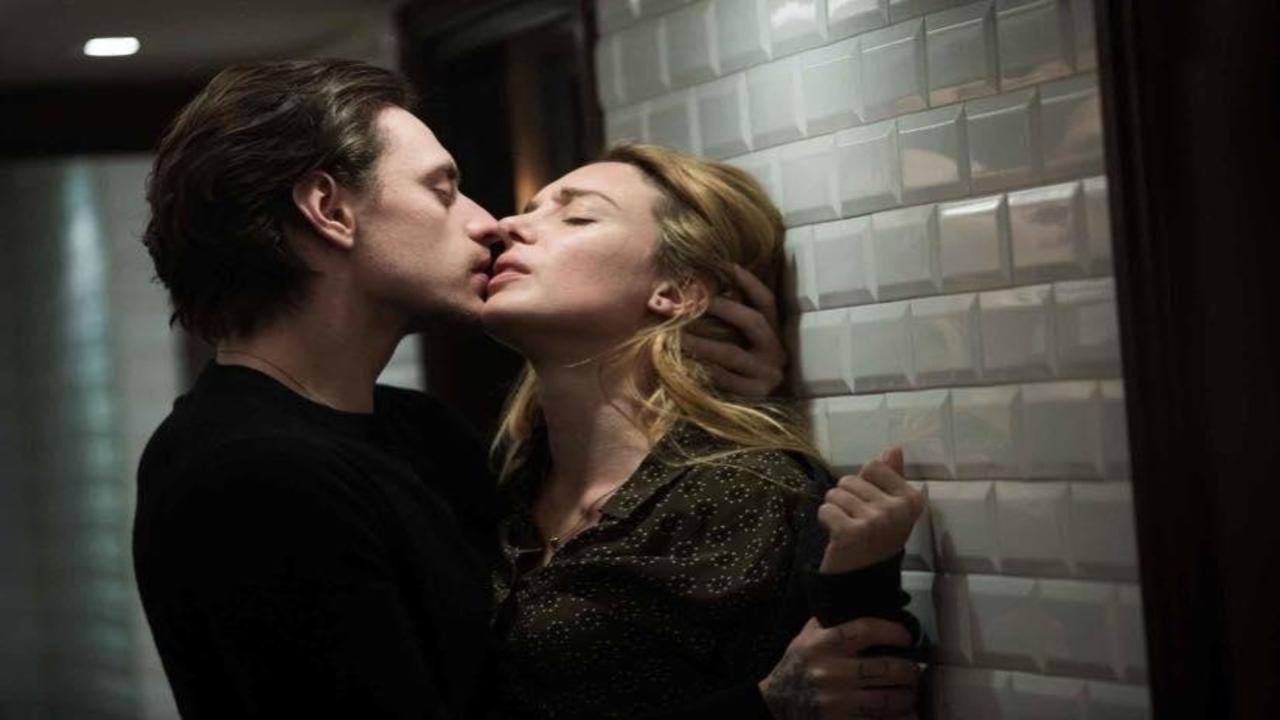 Simple Passion Movie Screenshot 4